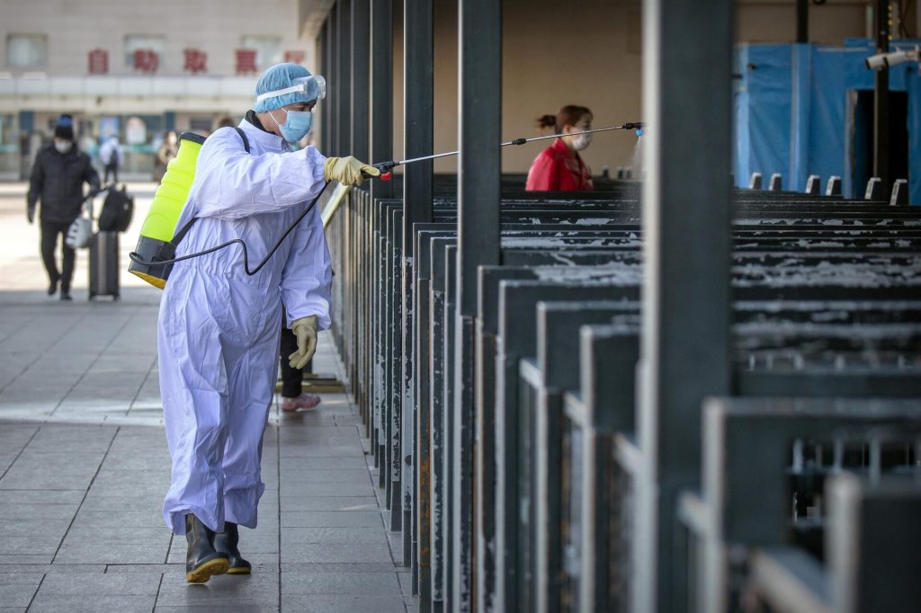 Numarul cazurilor de coronavirus este din nou in crestere, depasind 70.000 la nivel global