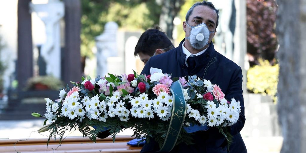 Numarul deceselor din Italia il depaseste pe cel din China pe masura ce focarul se raspandeste rapid