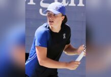 Iga Swiatek o demolează pe Naomi Osaka la Italian Open.