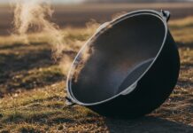 Fetiță de 2 ani din Timiș, în stare gravă după ce a căzut într-un ceaun cu gem fierbinte